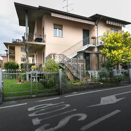 ...al Londoner Bed & Breakfast Sirmione
